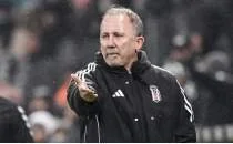 Be�ikta� evinde durmuyor: Hedef 4