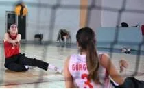 Deprem, vefat, tedavi zorluklar�n� sporla a�t�