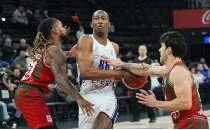 Anadolu Efes, Kar��yaka kar��s�nda kazand�