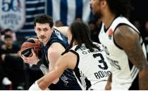 Anadolu Efes, EuroLeague'de K�z�ly�ld�z deplasman�na gidiyor