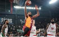 Galatasaray, olayl� Kar��yaka deplasman�nda kazand�!