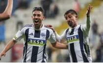 Kas�mpa�a Kad�k�y'de s�rpriz pe�inde