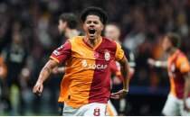 Galatasaray'da Sara i�in karar sezon sonu