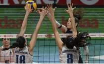 Nil�fer Belediyespor, Bah�elievler'e set vermedi