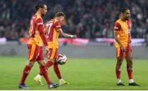 B�lent Timurlenk: 'Galatasaray, tarihi zafere g�lge d���rd�'