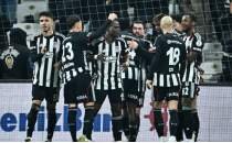 Be�ikta� y�ksek u�uyor!