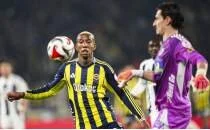 Fenerbah�e, zirve yar���nda b�y�k f�rsat tepti!