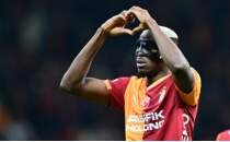 Victor Osimhen, kadroya geri d�nd�!