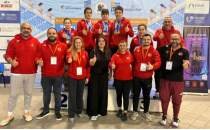 Milli y�z�c�lerden Yunanistan'da 24 madalya!