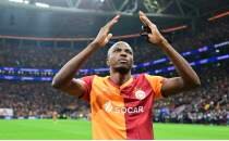 Osimhen: 'Galatasaray taraftar�yla bir aileyiz'