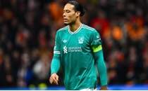 Van Dijk'ten Galatasaray'a fla� g�nderme!