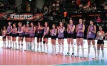 Eczac�ba��, D�rtl� Finalde!