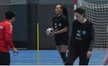 Bursa Kad�n Hentbol tak�m�nda hedef kesin; �ampiyonluk