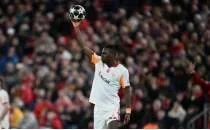 Wilfried Singo'dan Liverpool ma�� sonras� payla��m