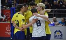 Fenerbah�e Medicana deplasmanda set vermeden kazand�!