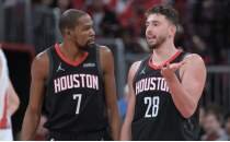 NBA'de Jazz'� yenen Rockets, serisini 5 ma�a ��kard�