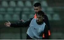 Gen�lerbirli�i, S�per Lig'e verilen arada Antalya'ya gitti