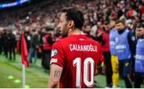 Hakan �alhano�lu: 'Birini se�sem di�er rakibe ay�p olur!'