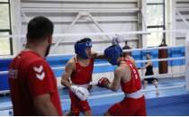 Milli sporcular 6 y�l sonra ringe ��kacak