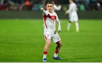 Kerem Akt�rko�lu: 'Milletimize arma�an olsun!'