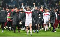 A Milli Tak�m'a dev gelir