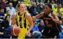 Fenerbah�e Opet, kupaya bir ad�m daha yakla�t�!