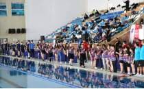 Paletli y�zme �ampiyonas�nda se�meler devam ediyor