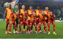 Yazarlardan Galatasaray yorumlar�