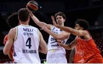 Fenerbah�e �st �ste 4. ma�lubiyetini ald�