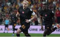 Bar�� Alper, forvette Osimhen'le�iyor!