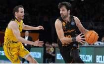 Galatasaray, D�rtl� Final yolunda ayakta kald�!