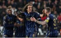 Fenerbah�e, Kayseri'de hata yapmad�: Takibe devam!