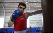 Milli boks�r Cem Kaya, �ans�zl���n� yenmek istiyor!