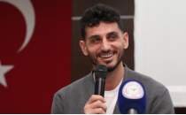 Samet Akaydin: 'Ronaldo ve Messi'ye amat�r diyebilir misiniz?'