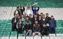 Bursaspor taraftar�ndan �ampiyonluk ma��na 40 bin kartonluk koreografi