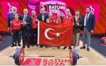 Cansel �zkan'dan 3 madalya birden!