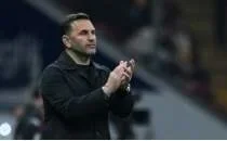 Okan Buruk: 'Kol'u b�rak, gole bak!'