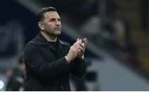 Galatasaray'da ba�ar�n�n s�rr� istikrar