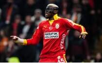 Victor Osimhen, derbide ilk 11'de!