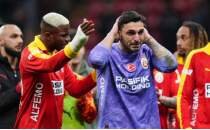 Victor Osimhen'den G�nay G�ven� i�in payla��m!