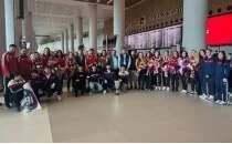 Avrupa ikincisi Kad�n G�re� Milli Tak�m� yurda d�nd�