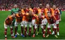 Galatasaray, tecr�beli kadrosuyla �ampiyonlu�a y�r�yor