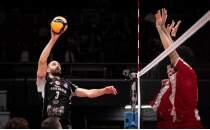 Halkbank Voleybol, alt�n set sonunda s�ralamas�n� belirledi