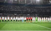 Be�ikta�l� taraftarlardan protesto!