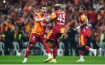 D�nya Galatasaray'�n �ampiyonlu�unu konu�uyor!