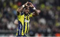 Fred, y�netim ve teknik direkt�r� bekliyor!