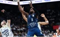 Anadolu Efes, Jordan Loyd ile nikah tazeledi!