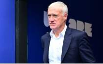Annesini kaybeden Deschamps, Norve�-Fransa ma��nda kul�bede olmayacak