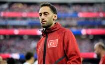 Hakan �alhano�lu'ndan duygusal payla��m