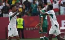 Senegal'den farkl� galibiyet! Son 32 i�in bekleyi� ba�lad�